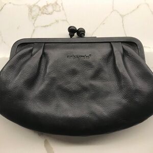 New leather Aunts and Uncles clutch, black,